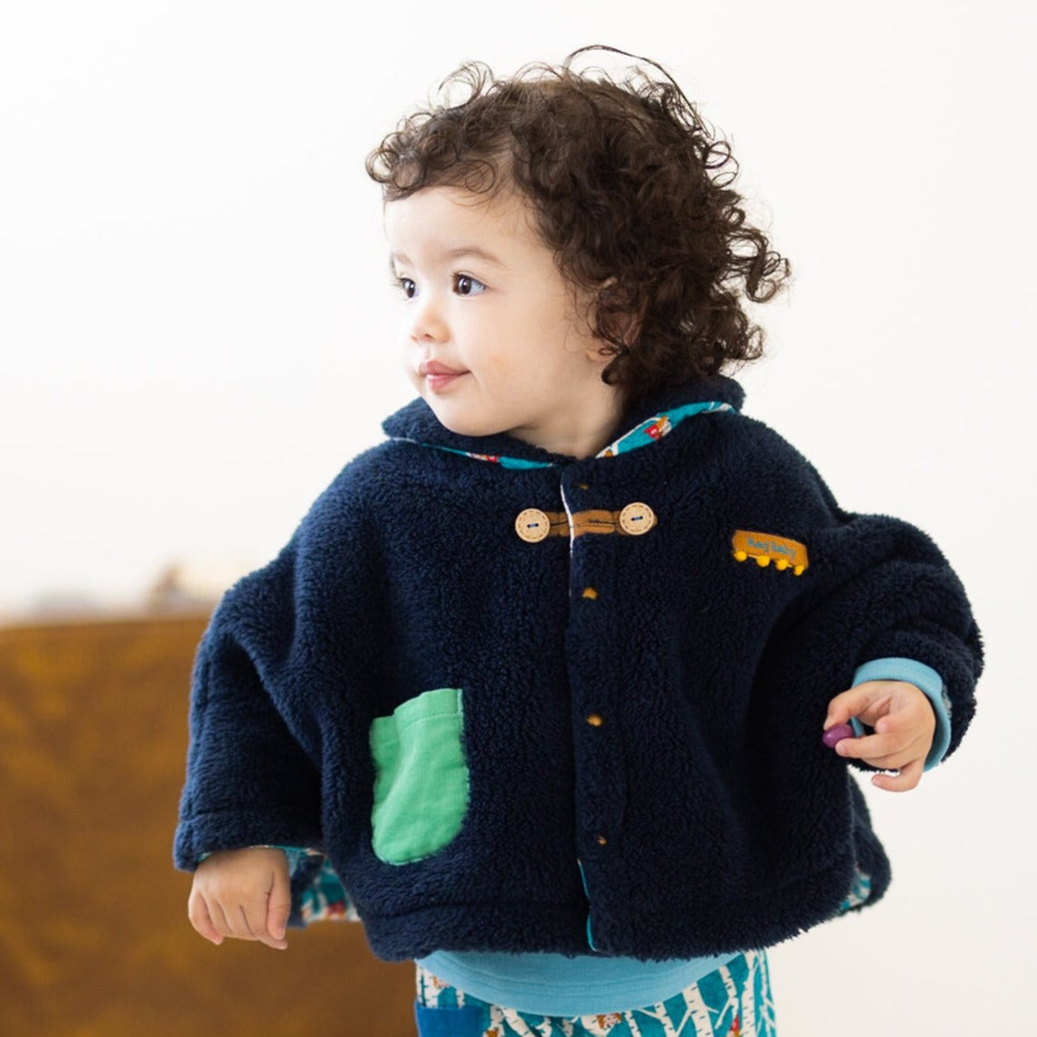 ファーリバーシブルマント NAVY