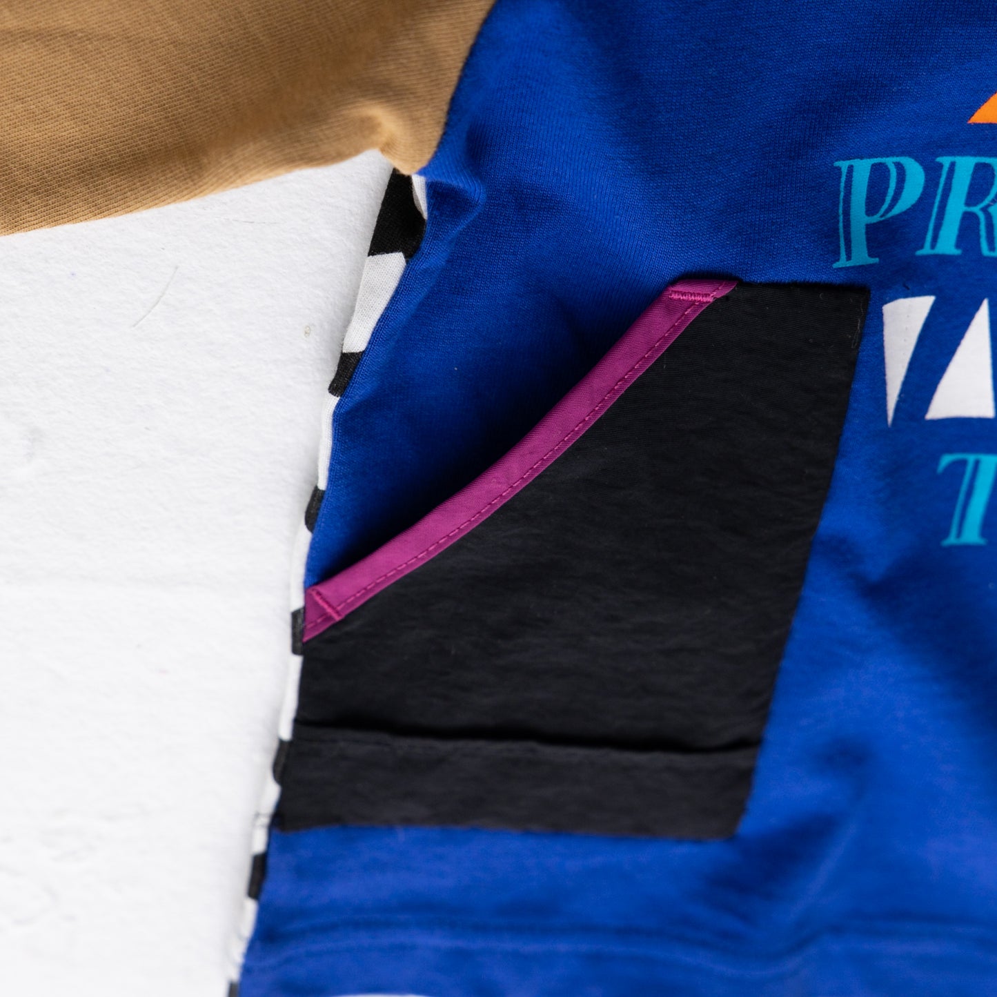 クレイジーパターンTシャツ BLUE