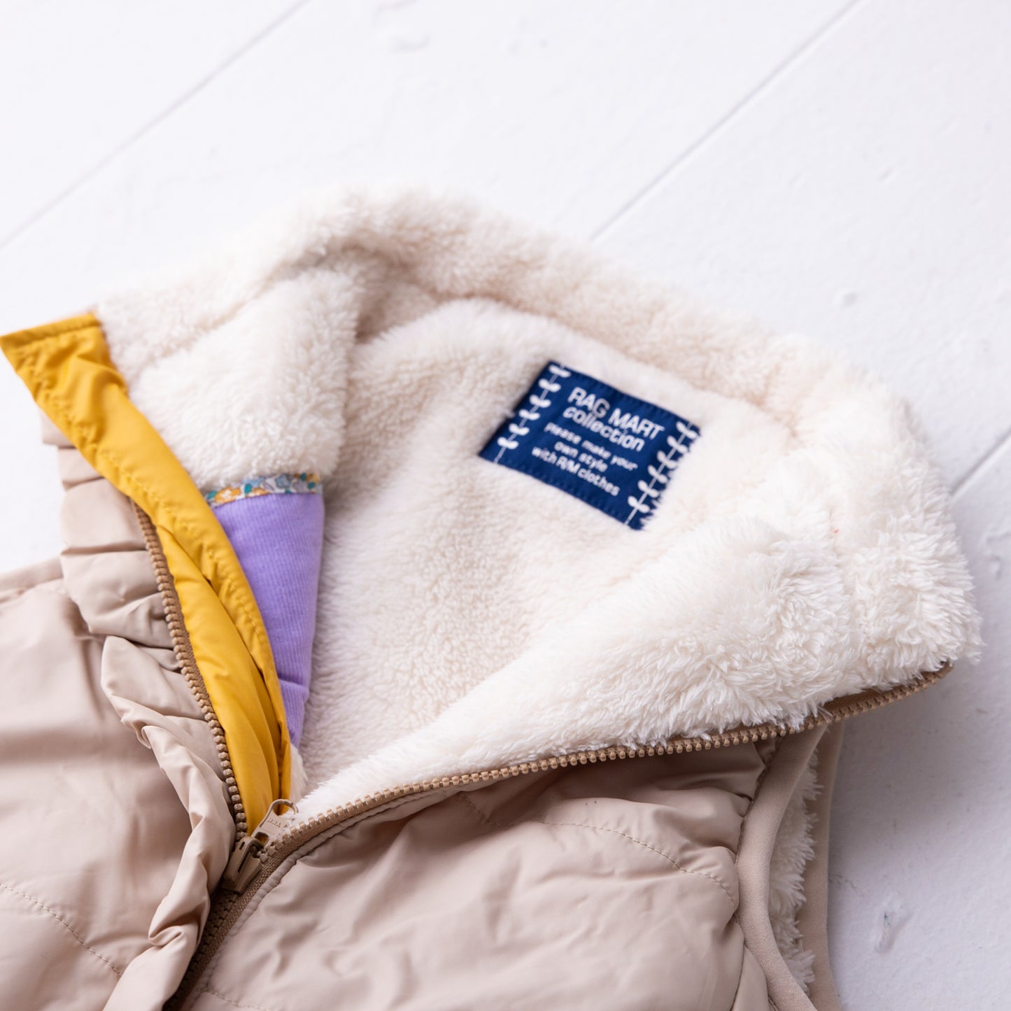 リバーシブルリボンナイロンベスト BEIGE