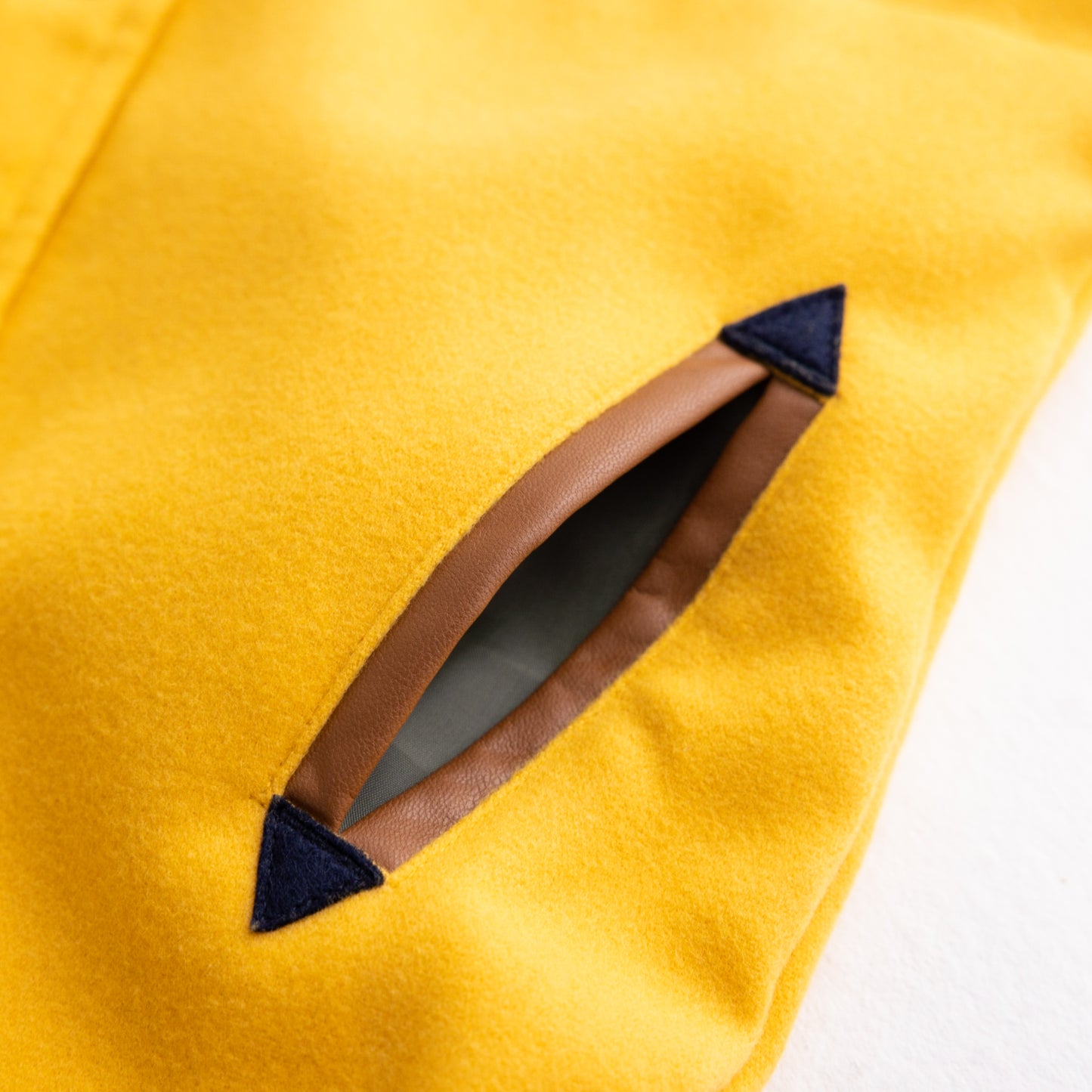 メルトンロングジャケット YELLOW
