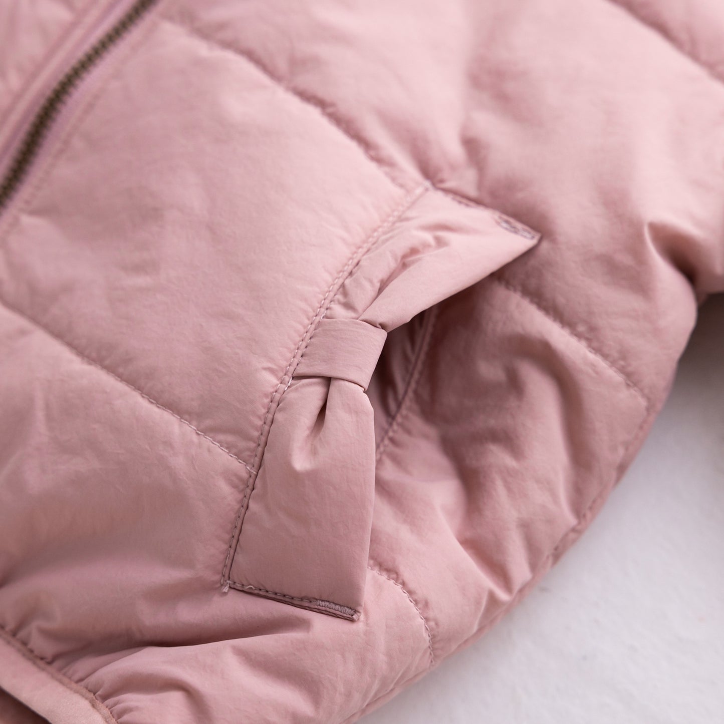 女児サーモライトブルゾン PINK