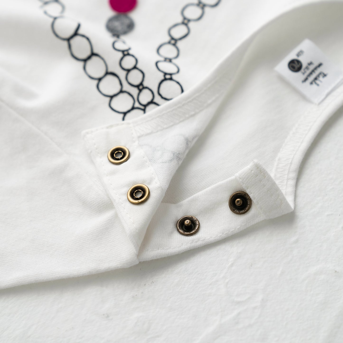 ネックレスプリントTシャツ&チュールスカート付きレギンス OFF-WHITE