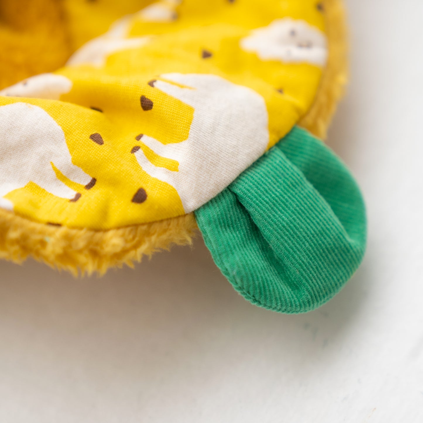 ファーリバーシブルマント YELLOW