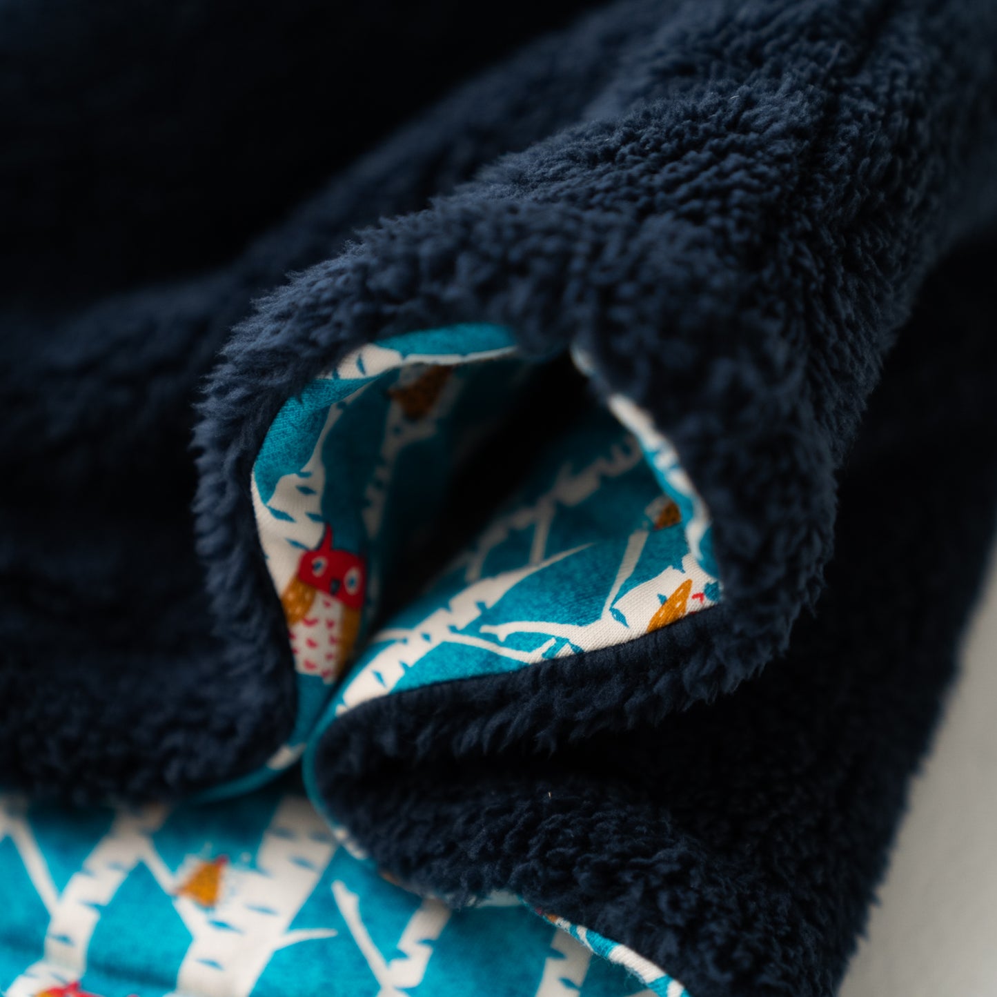 ファーリバーシブルマント NAVY