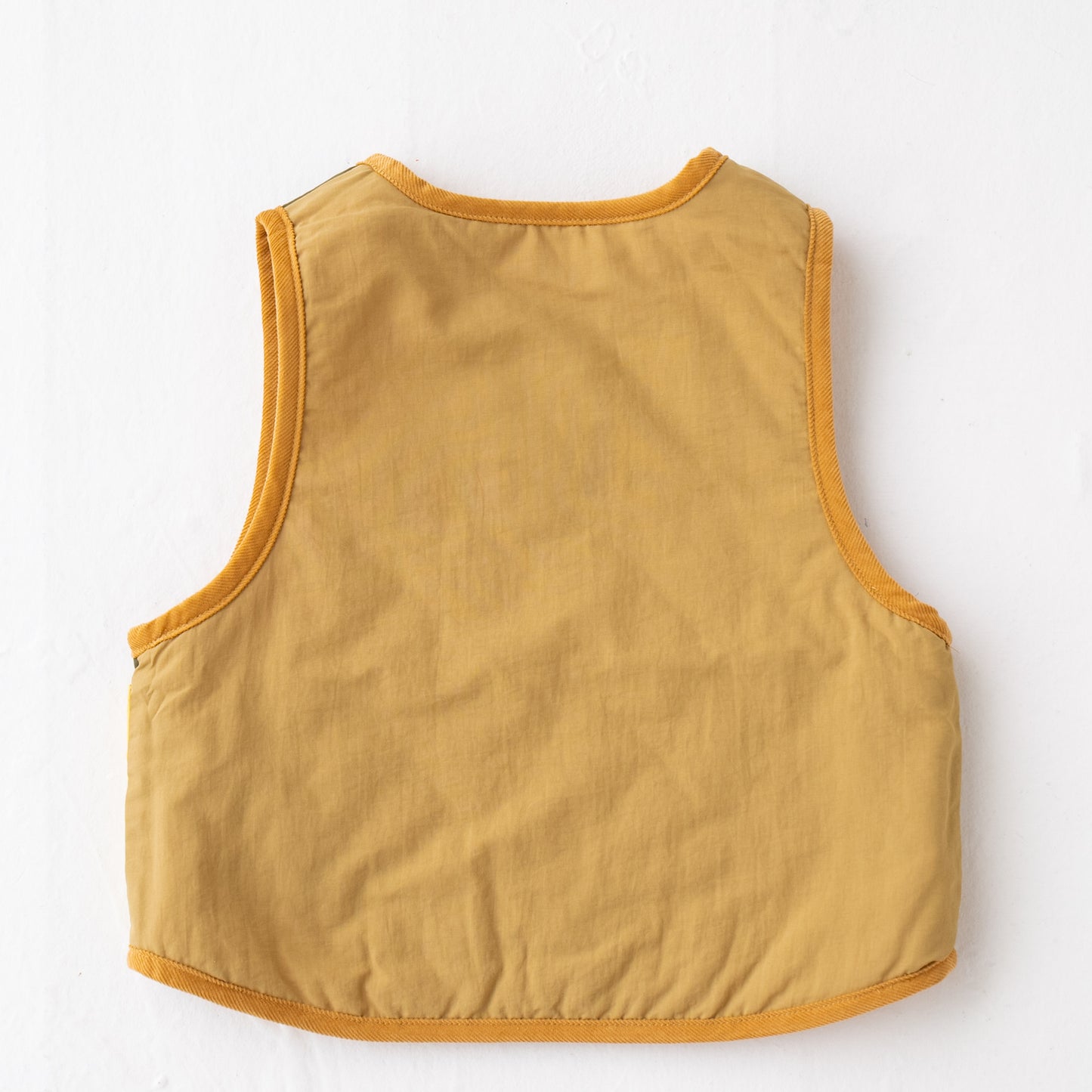 リバーシブルナイロンライトベスト YELLOW