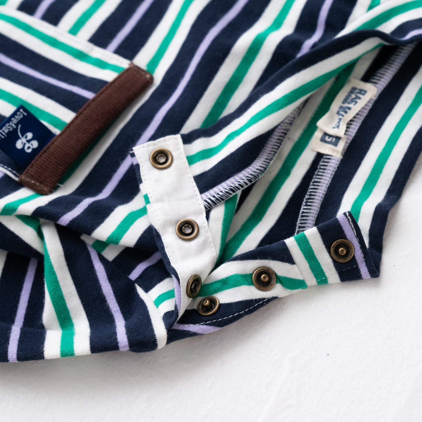 ハイネックTシャツ NAVY