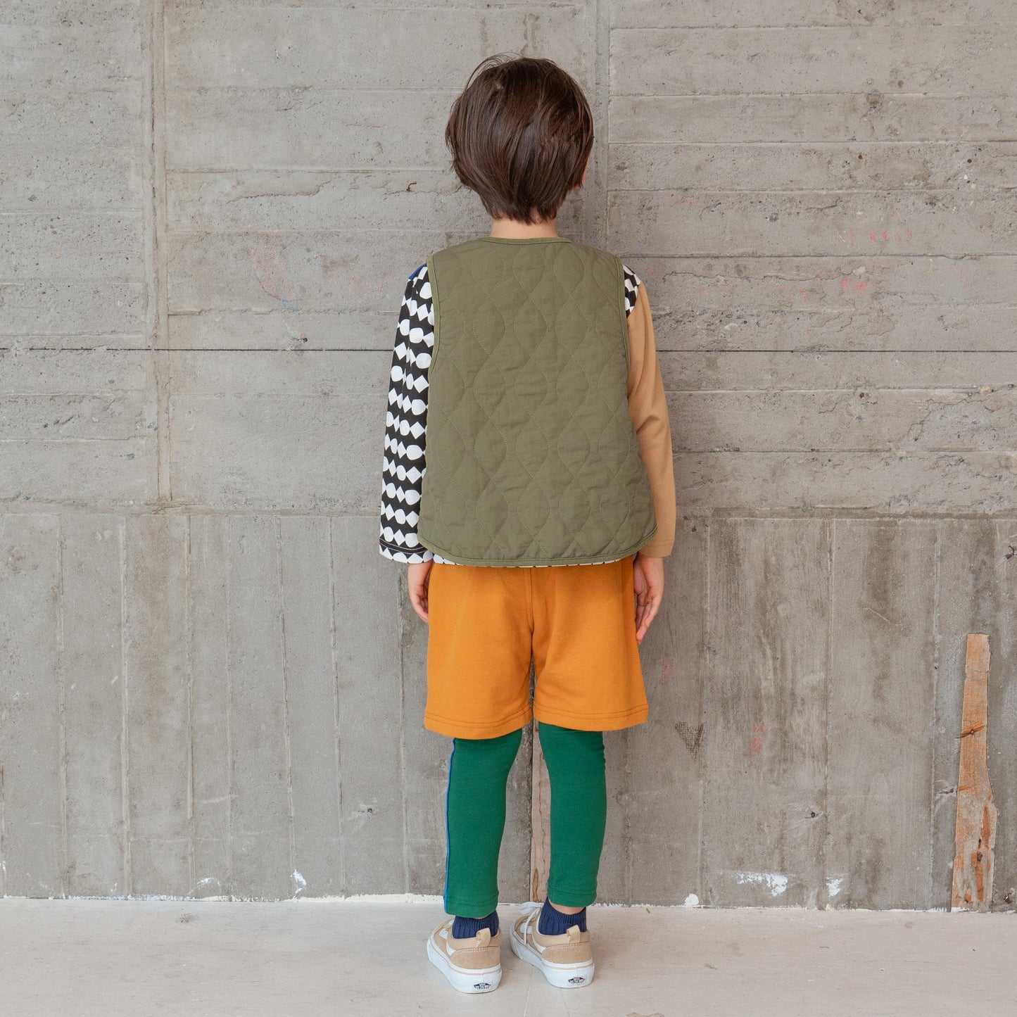リバーシブルナイロンライトベスト KHAKI
