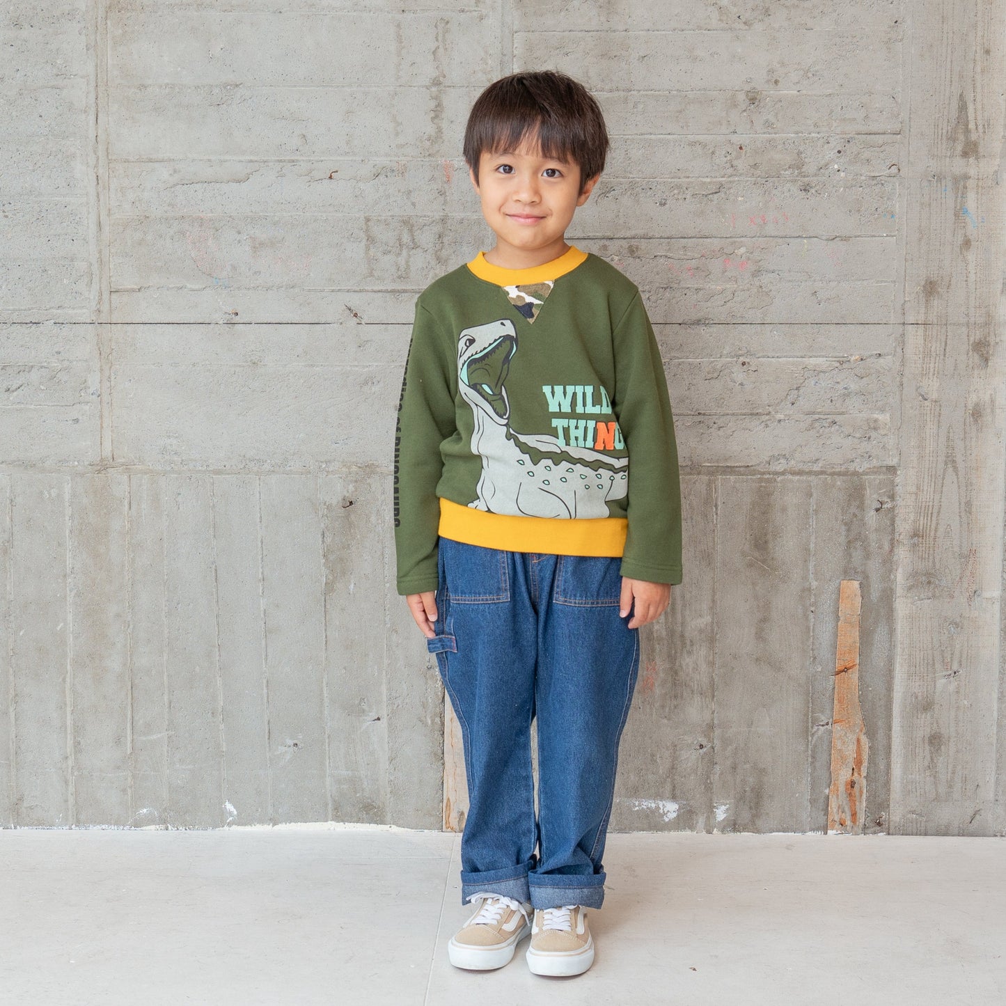 恐竜モチーフトレーナー KHAKI