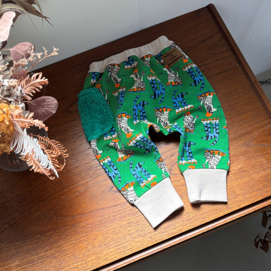 ベビーパンツ　【いぬ】　GREEN