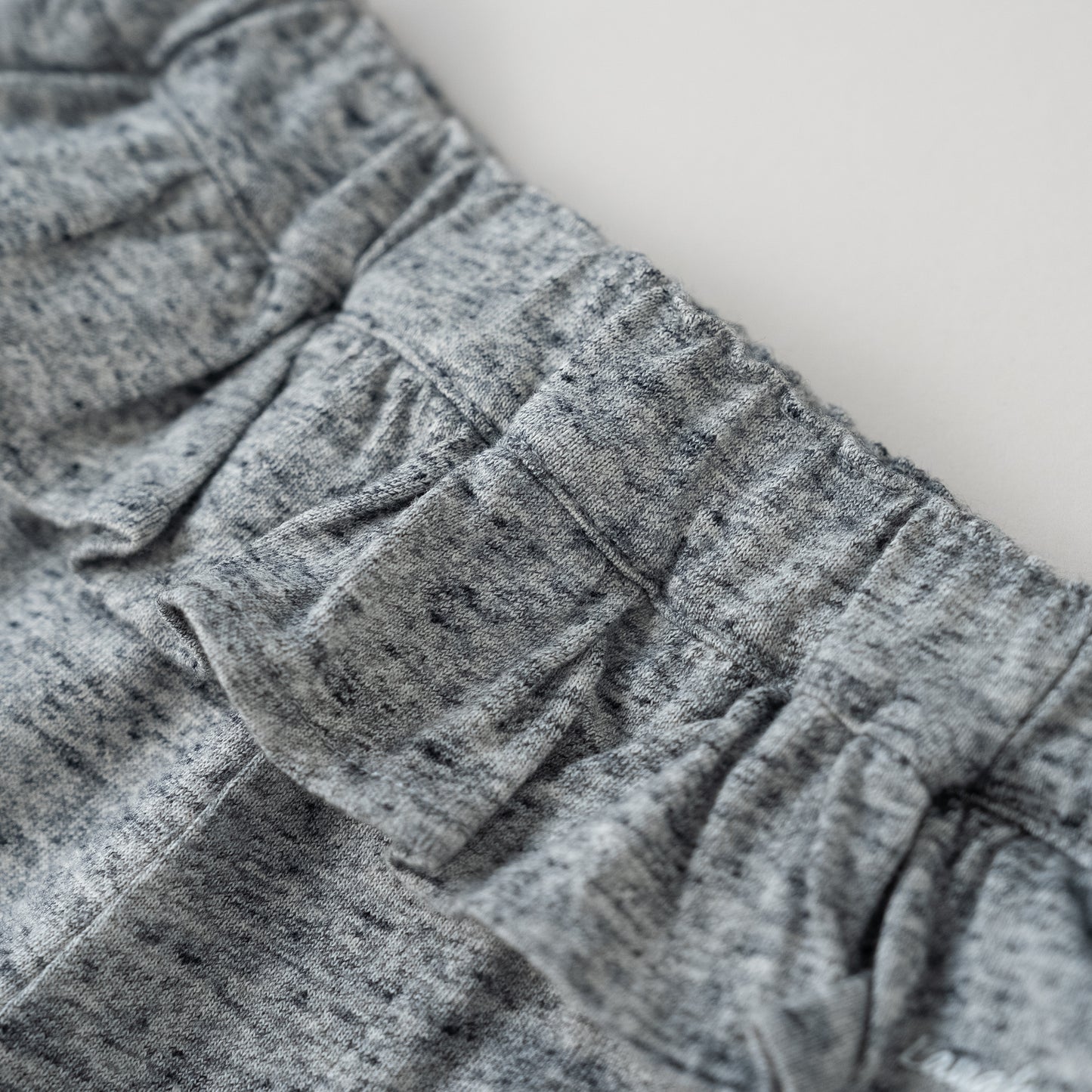 カットソーパンツ6分丈　GRAY