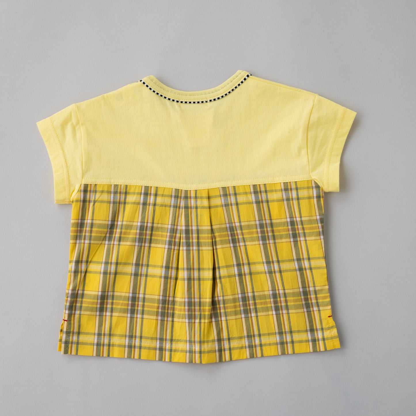 スリットネックチェックＴシャツ　YELLOW