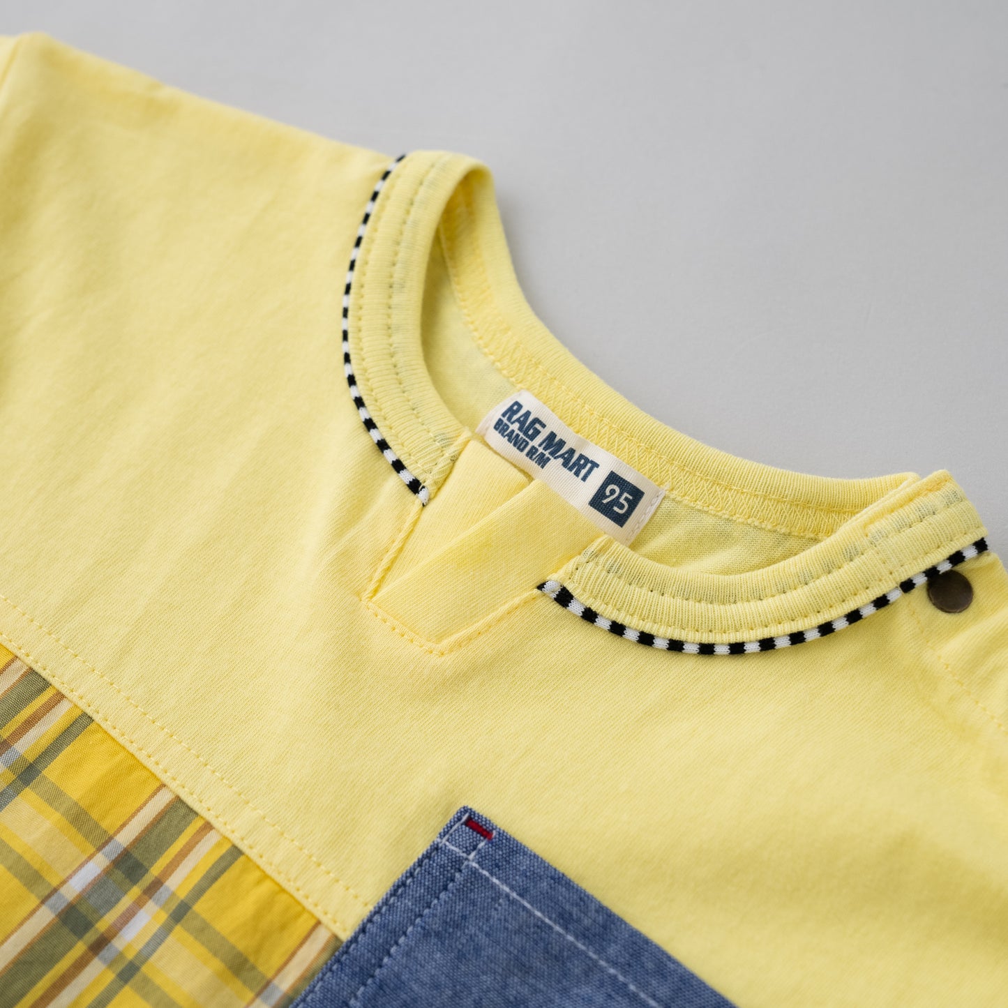 スリットネックチェックＴシャツ　YELLOW