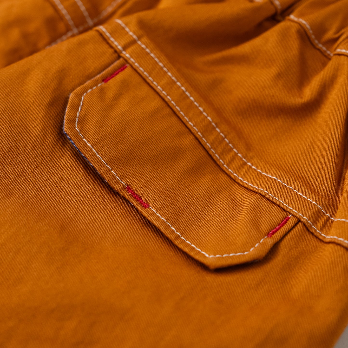 ストレッチカラーパンツ５分丈　BROWN