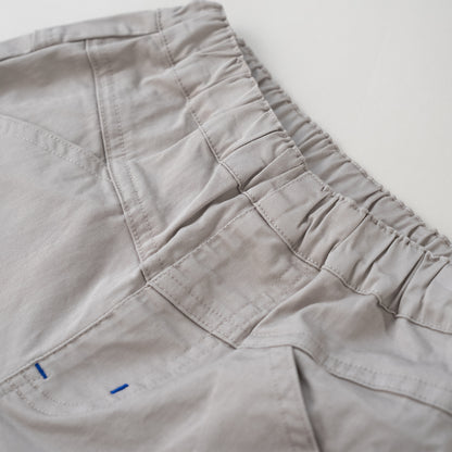 ストレッチカラーパンツ５分丈　GRAY