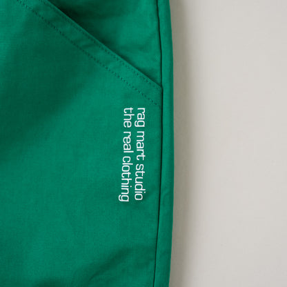 ストレッチカラーパンツ５分丈　GREEN