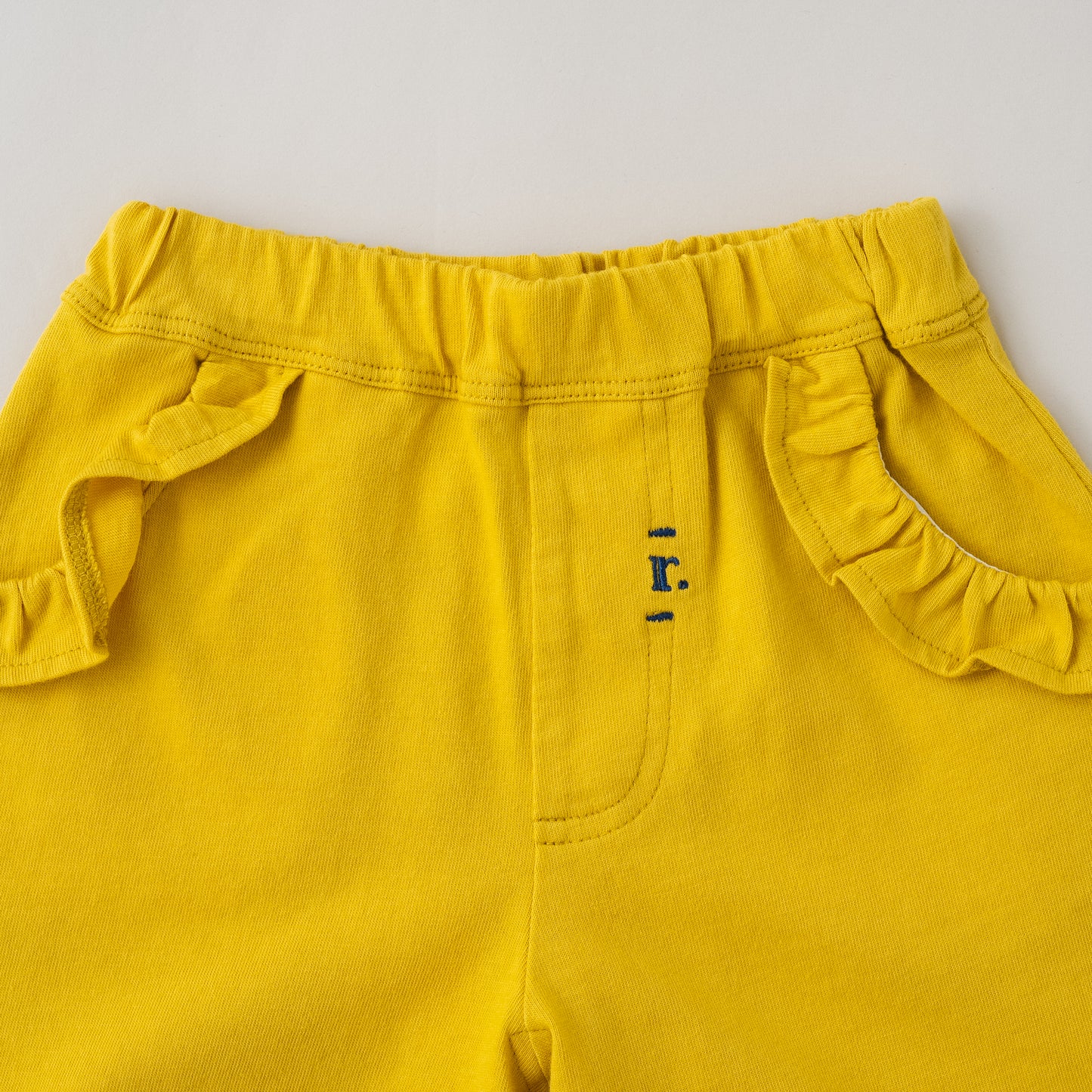 フリルショートパンツ　YELLOW