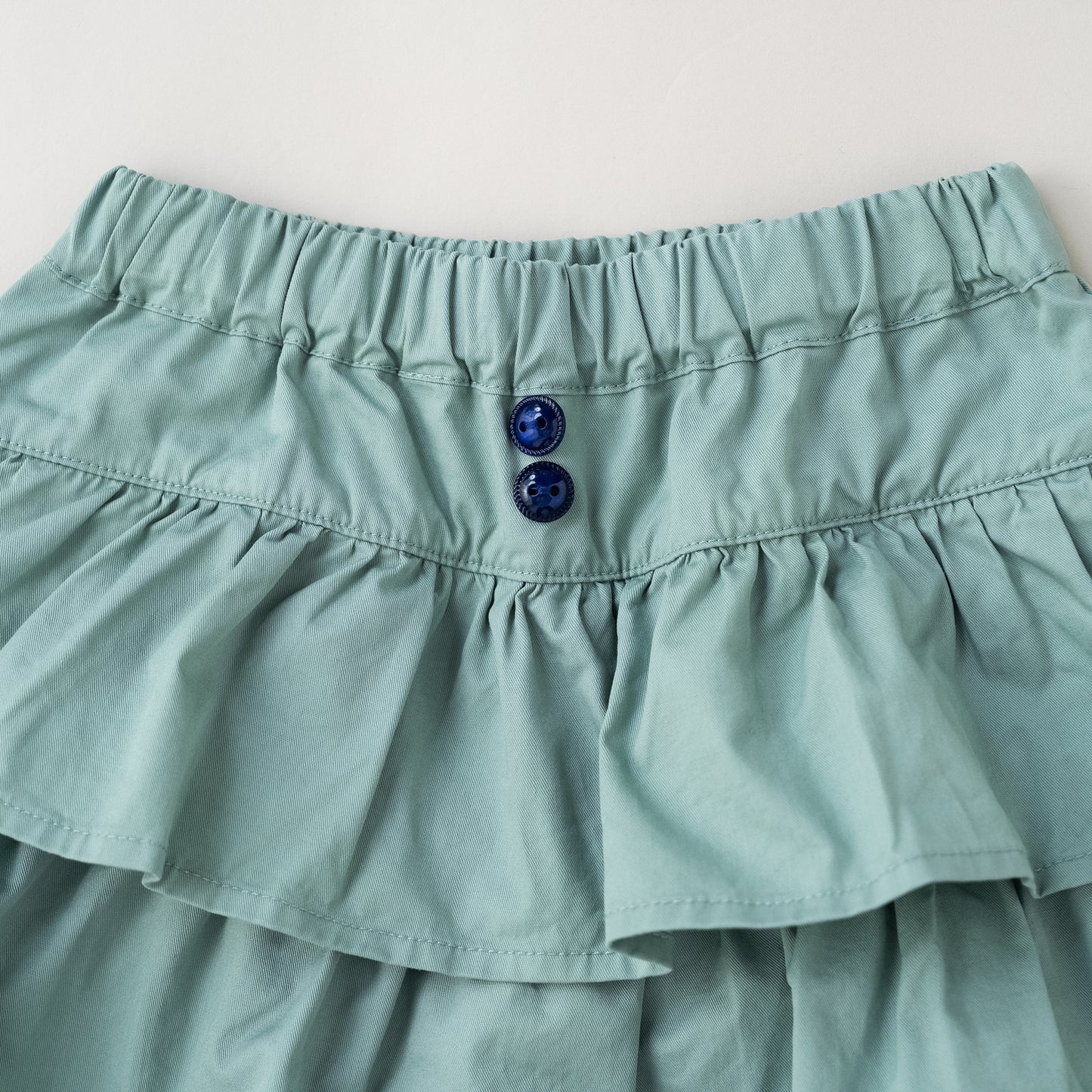 段フリルショートパンツ　KHAKI