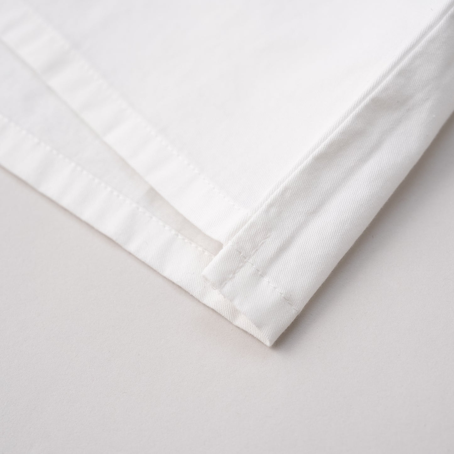 レギュラーカラーシャツ　OFF-WHITE