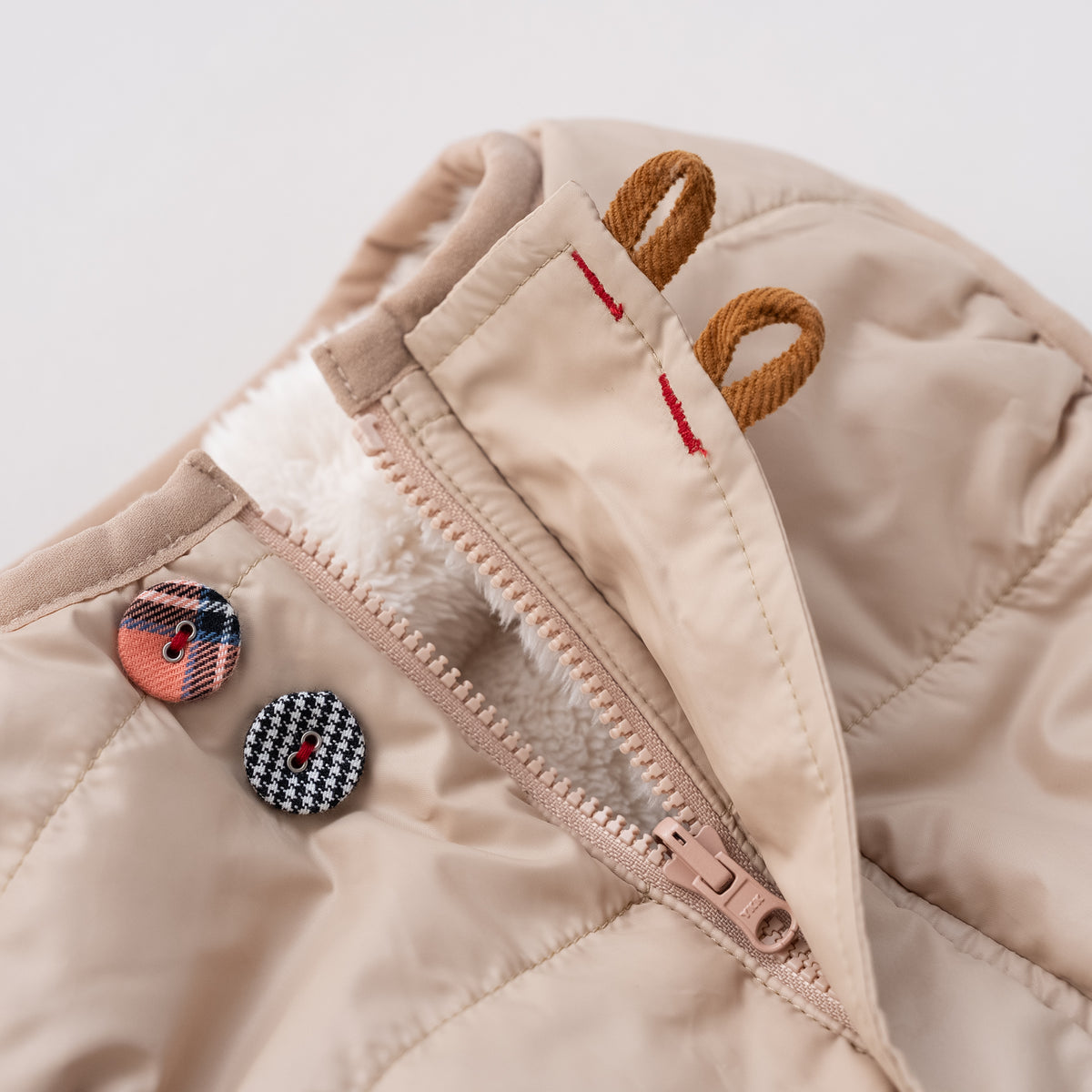 リバーシブルナイロンベスト　BEIGE