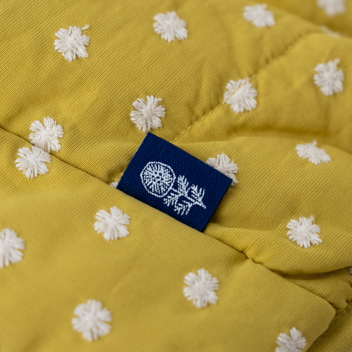 刺繍丸襟リバーシブルベスト　YELLOW
