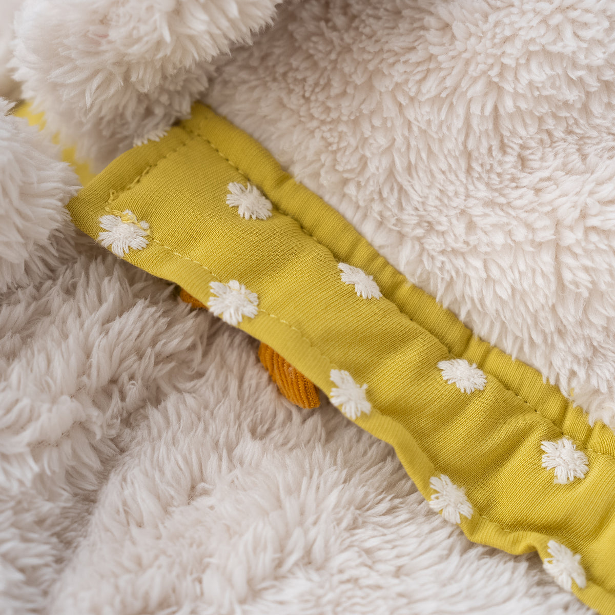 刺繍丸襟リバーシブルベスト　YELLOW