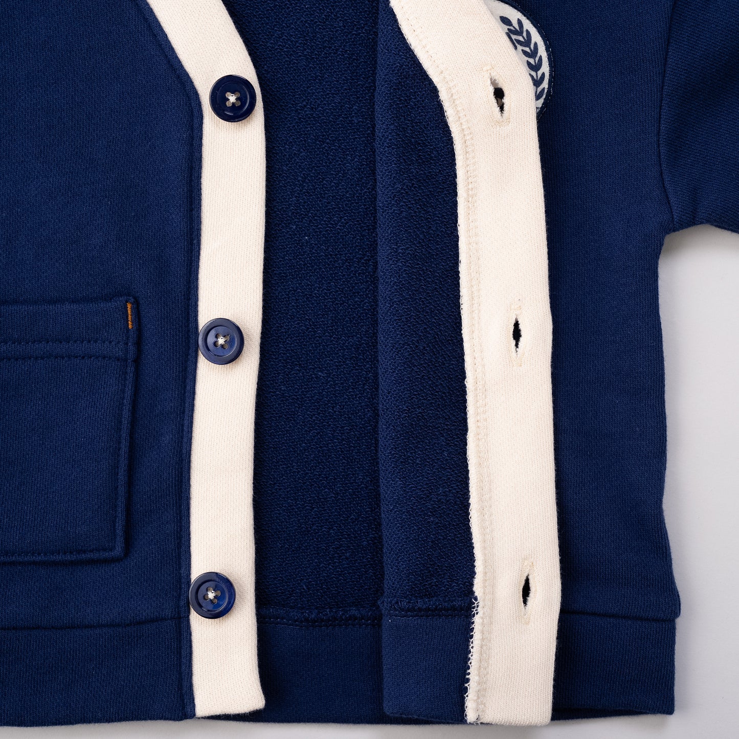 トラッドスタイルカーディガン　NAVY