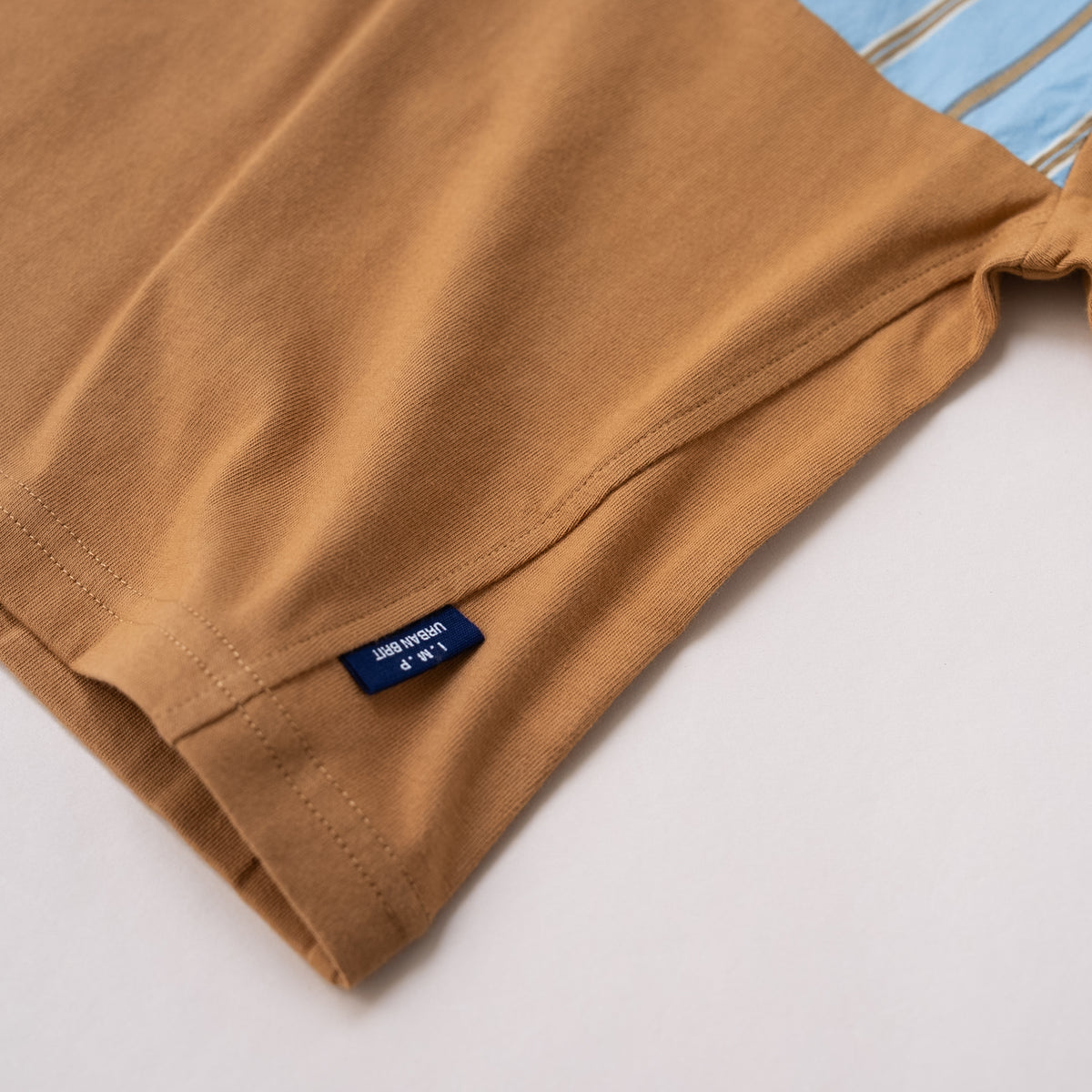ヘンリーネックTシャツ　CAMEL