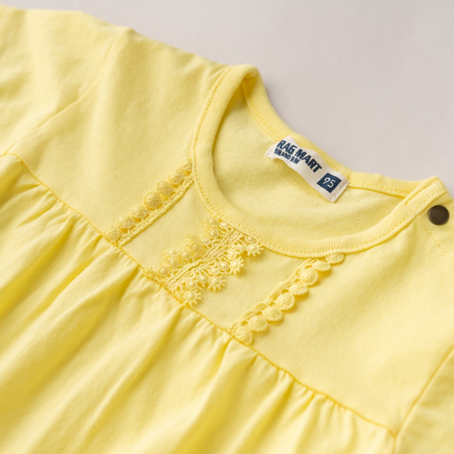 ガールズTシャツ　YELLOW