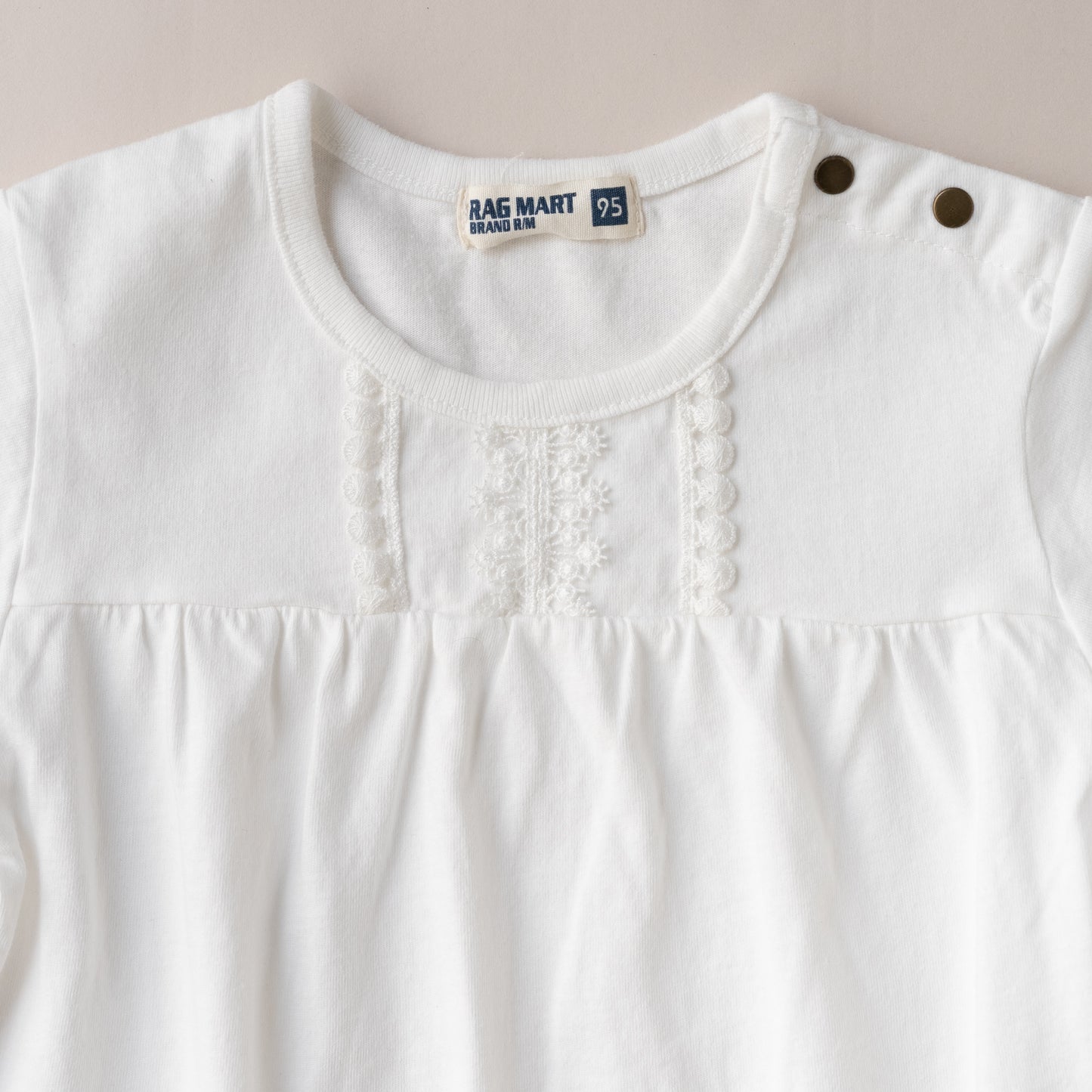 ガールズTシャツ　OFF-WHITE