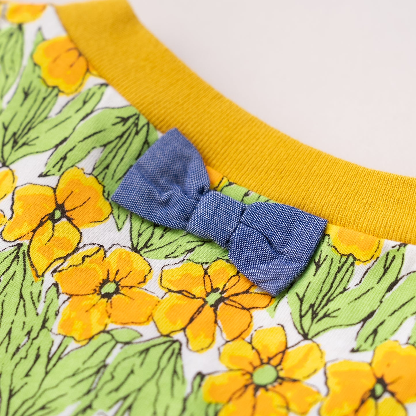 花柄総プリントTシャツ　YELLOW