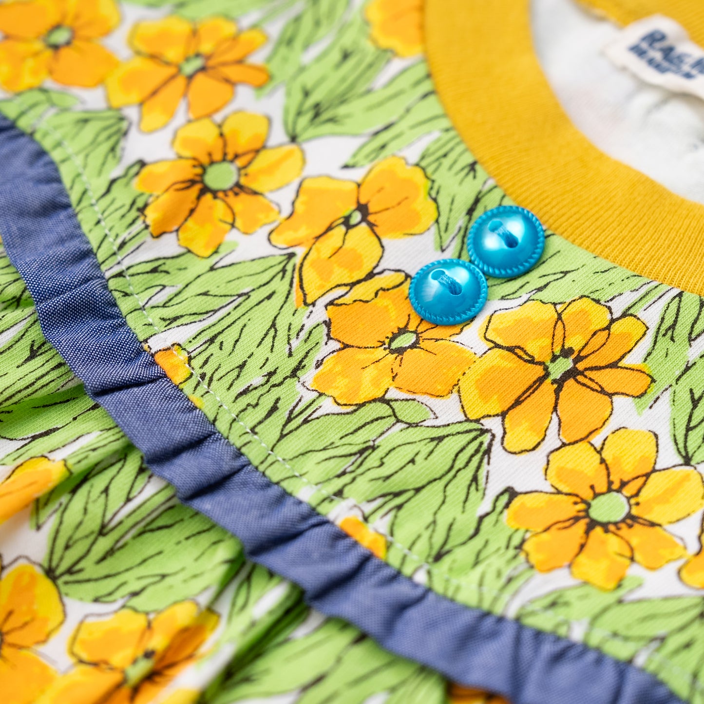 花柄総プリントTシャツ　YELLOW