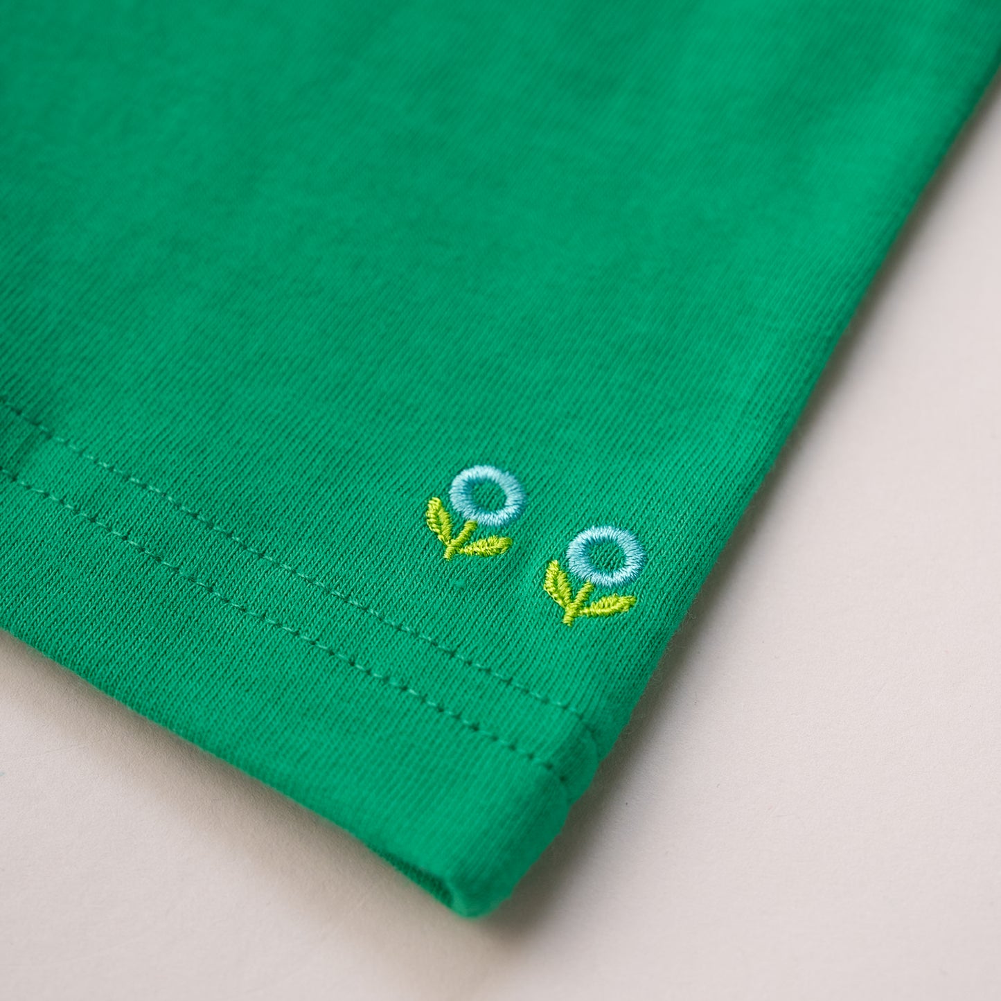 ラウンドカラーTシャツ　GREEN
