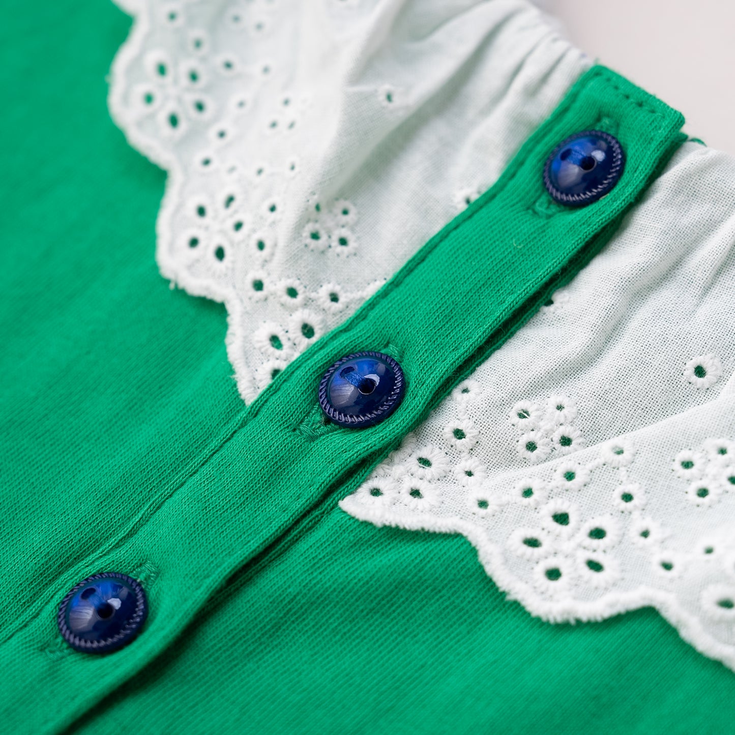 ラウンドカラーTシャツ　GREEN