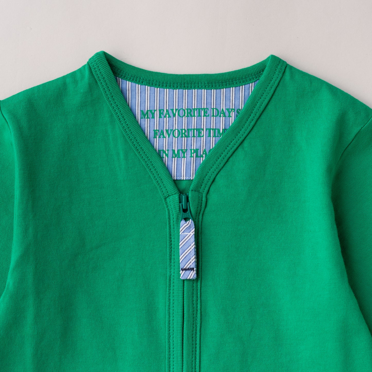 Vネックジップカーデ　GREEN