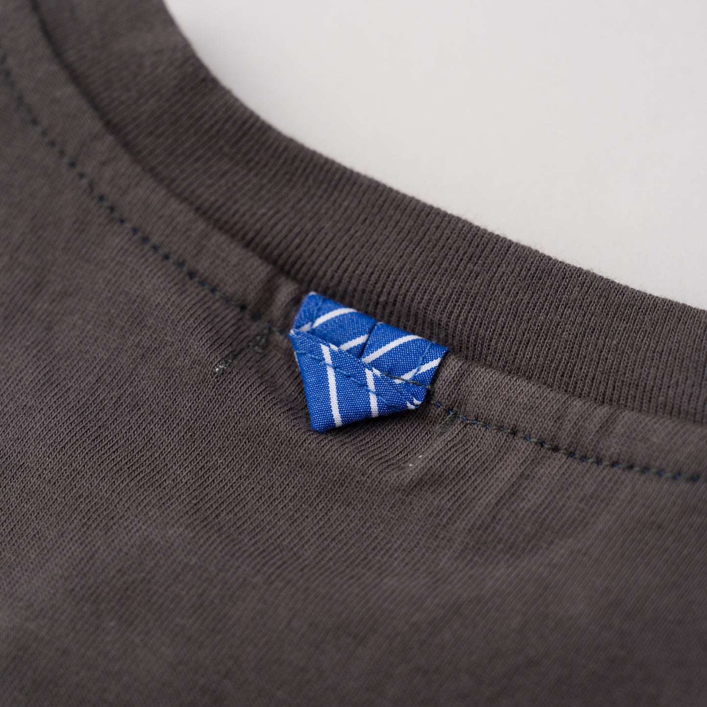 ヘンリーネックTシャツ　MOCHA