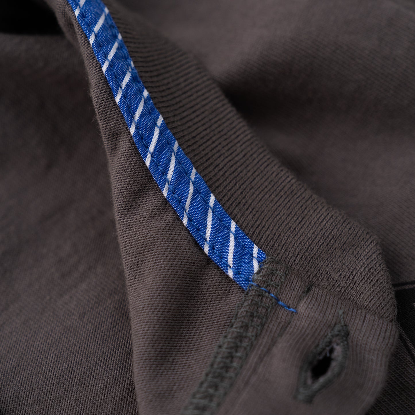 ヘンリーネックTシャツ　MOCHA