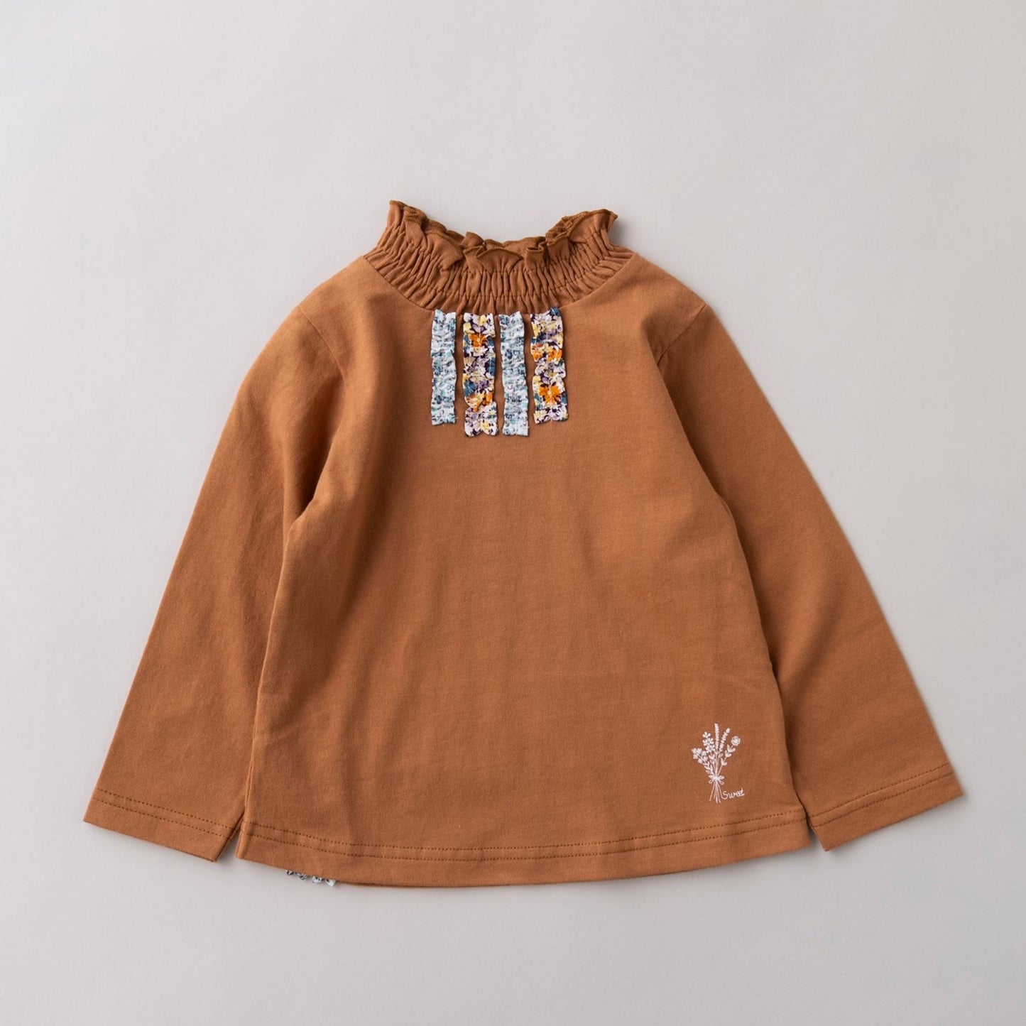 フリルハイネックTシャツ　BROWN