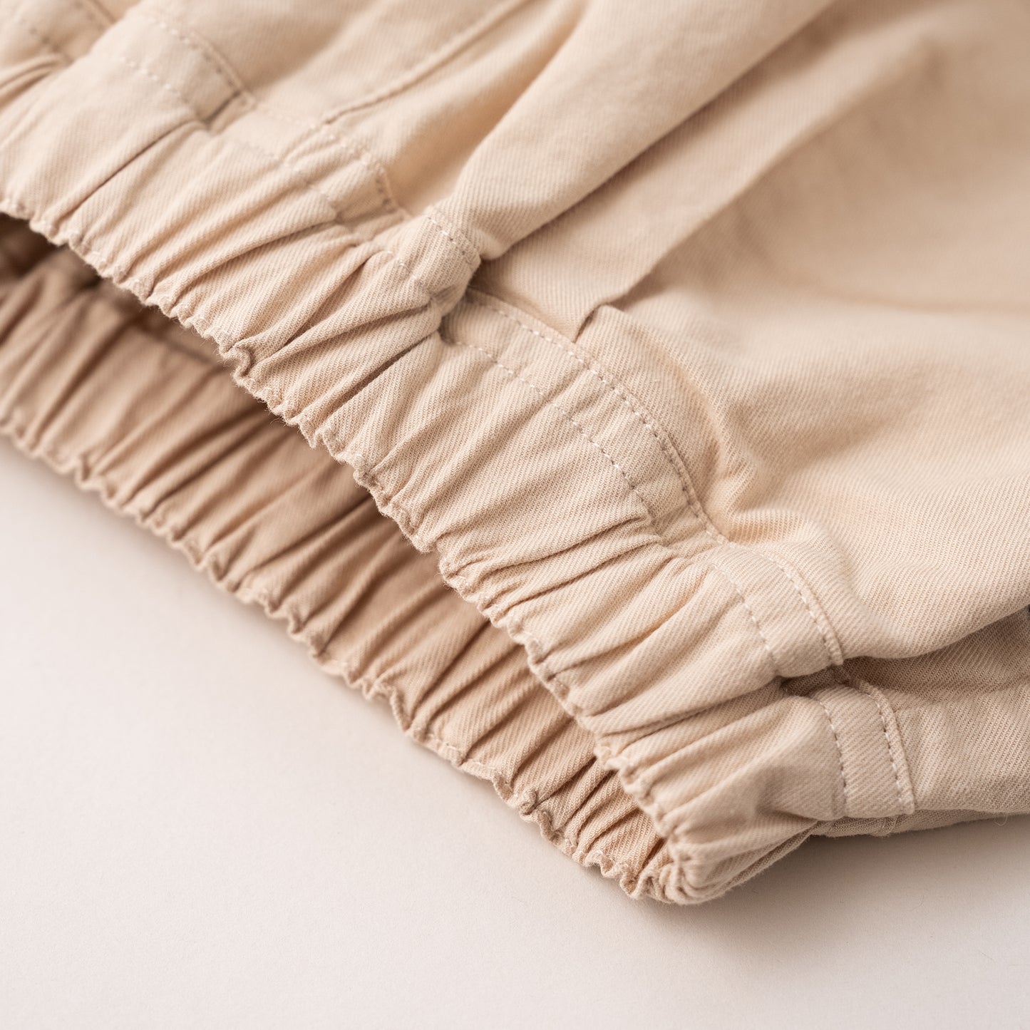 ストレートチノパンツ　BEIGE