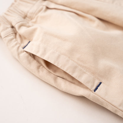 ストレートチノパンツ　BEIGE