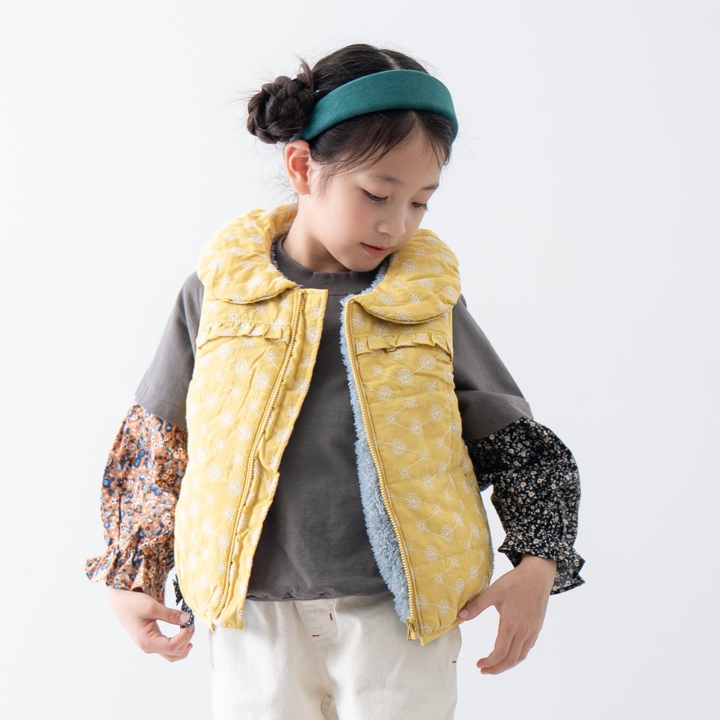 刺繍丸襟ベスト【リバーシブル】　YELLOW