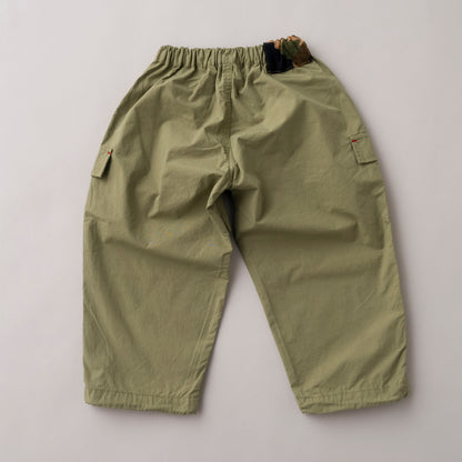 パラシュートカーゴパンツ　KHAKI