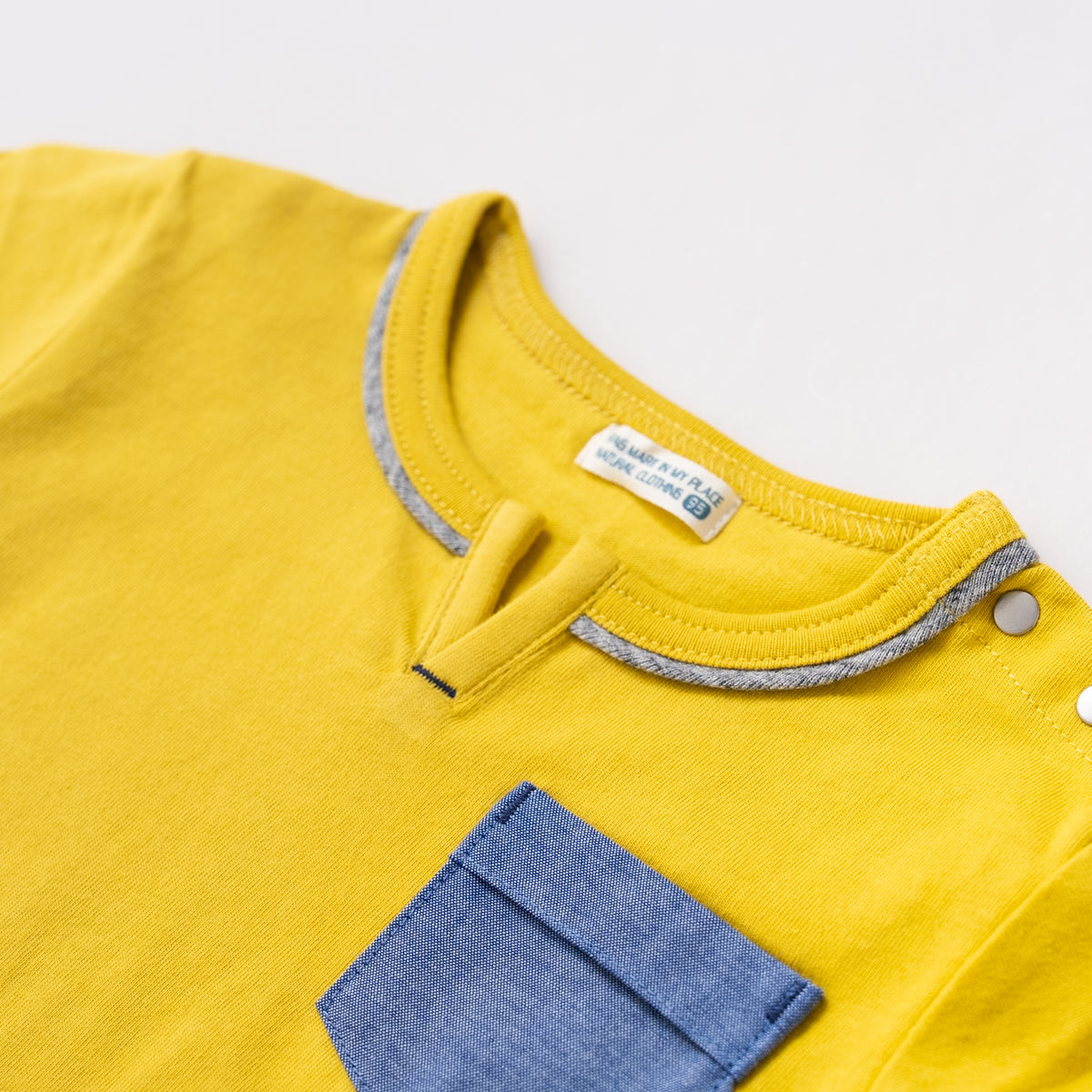 ワンポイントポケットTシャツ　YELLOW