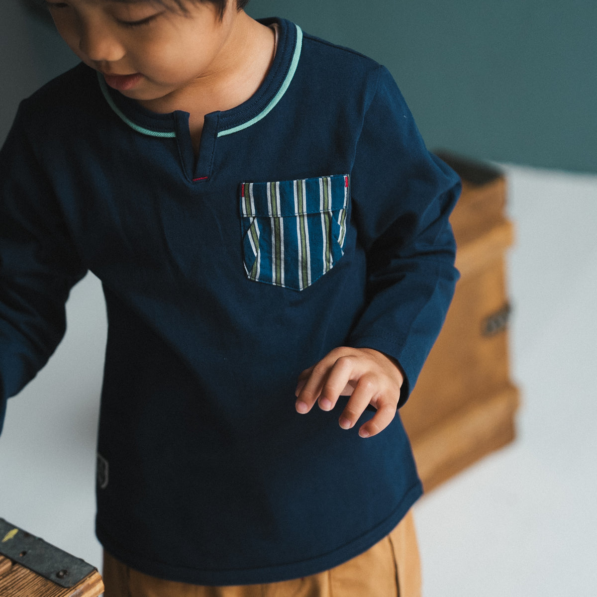 ワンポイントポケットTシャツ　NAVY