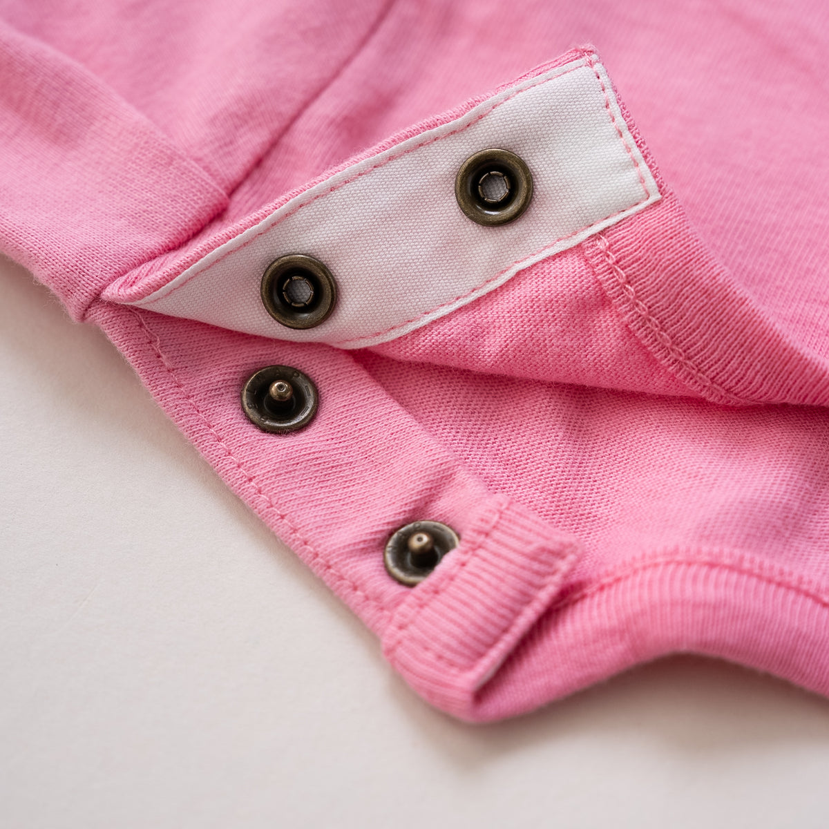 アニマルモチーフTシャツ【ネコ】　PINK