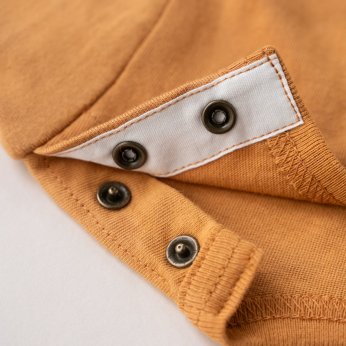 恐竜レイヤードTシャツ　CAMEL