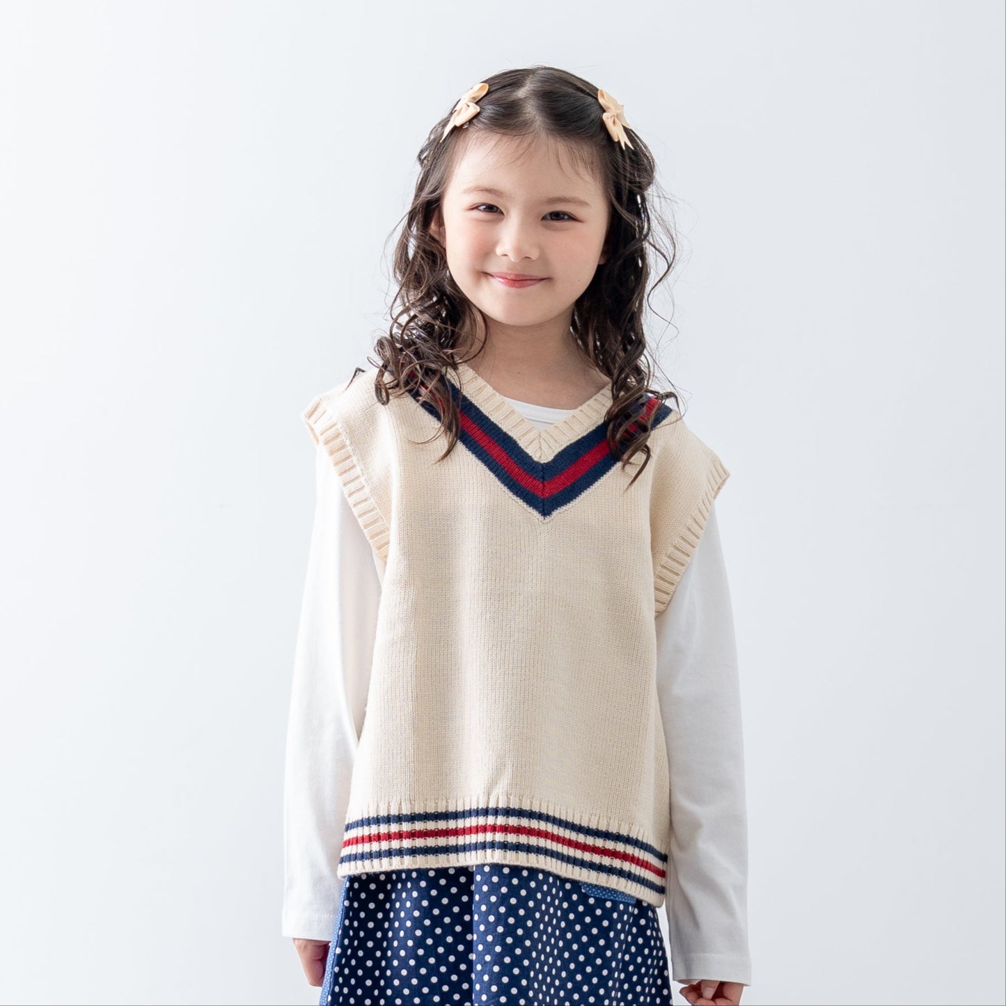 Vネックニットベスト　IVORY