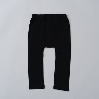 レギンスパンツ　BLACK