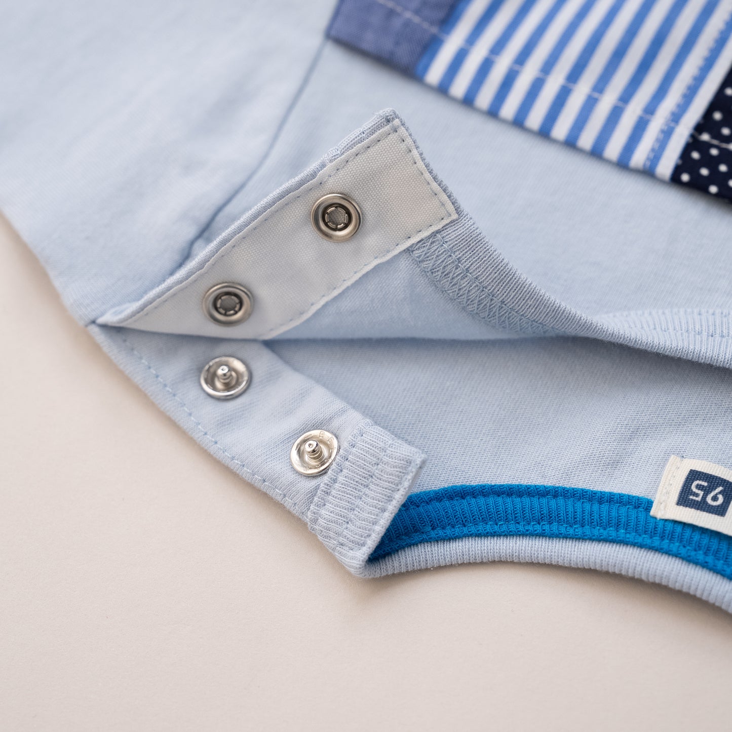 ロンT＆Vネックベストセット　OFF-WHITE