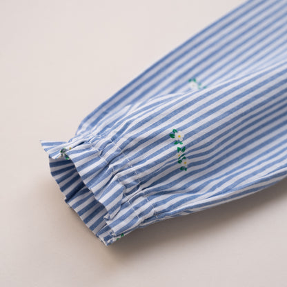 総柄ブラウス　STRIPE