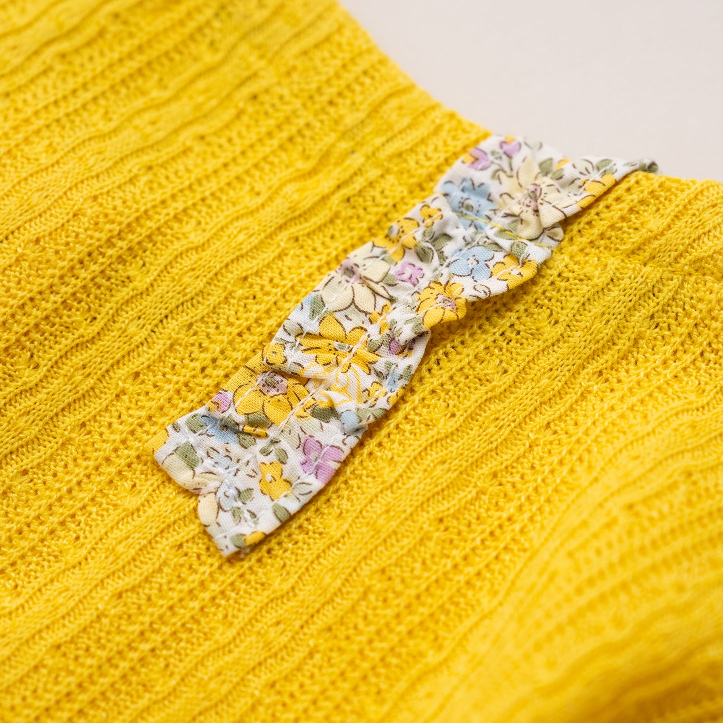 ニットカーディガン　YELLOW